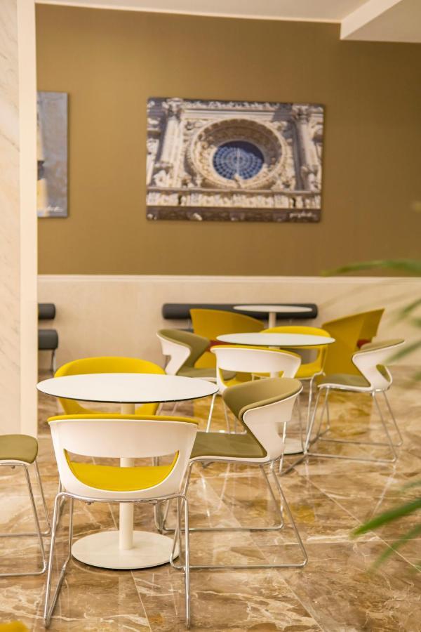 Mercure Hotel President Lecce Esterno foto