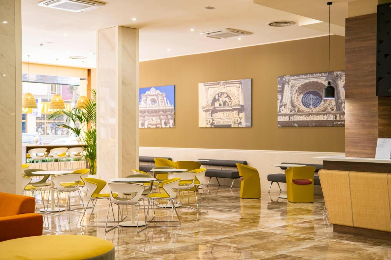 Mercure Hotel President Lecce Esterno foto