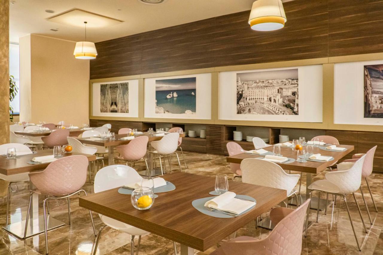 Mercure Hotel President Lecce Esterno foto