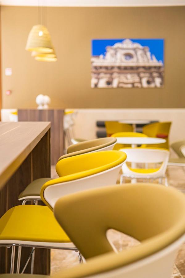 Mercure Hotel President Lecce Esterno foto
