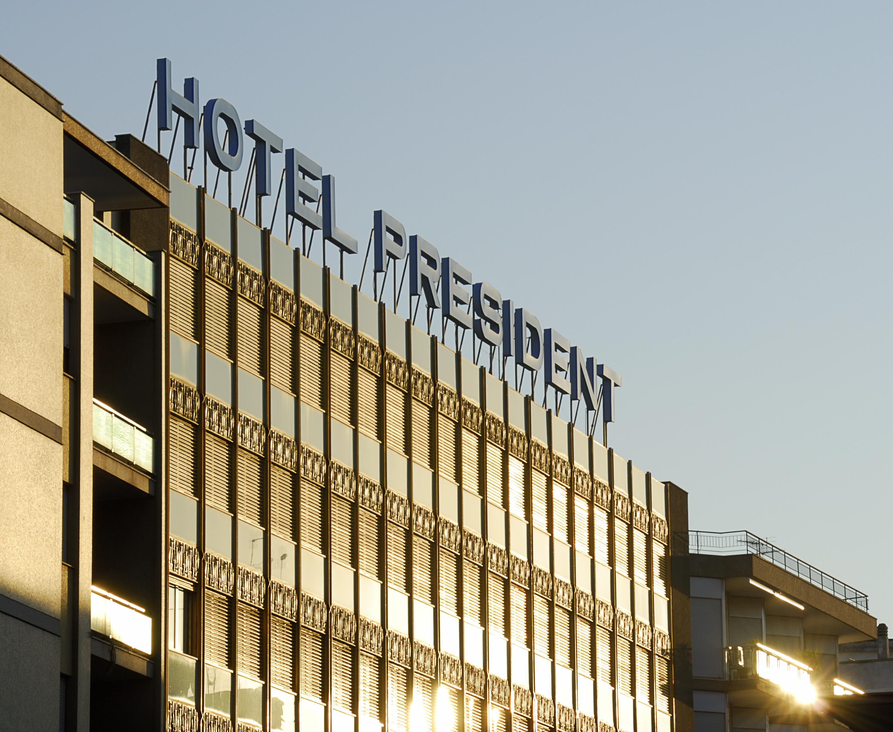 Mercure Hotel President Lecce Esterno foto