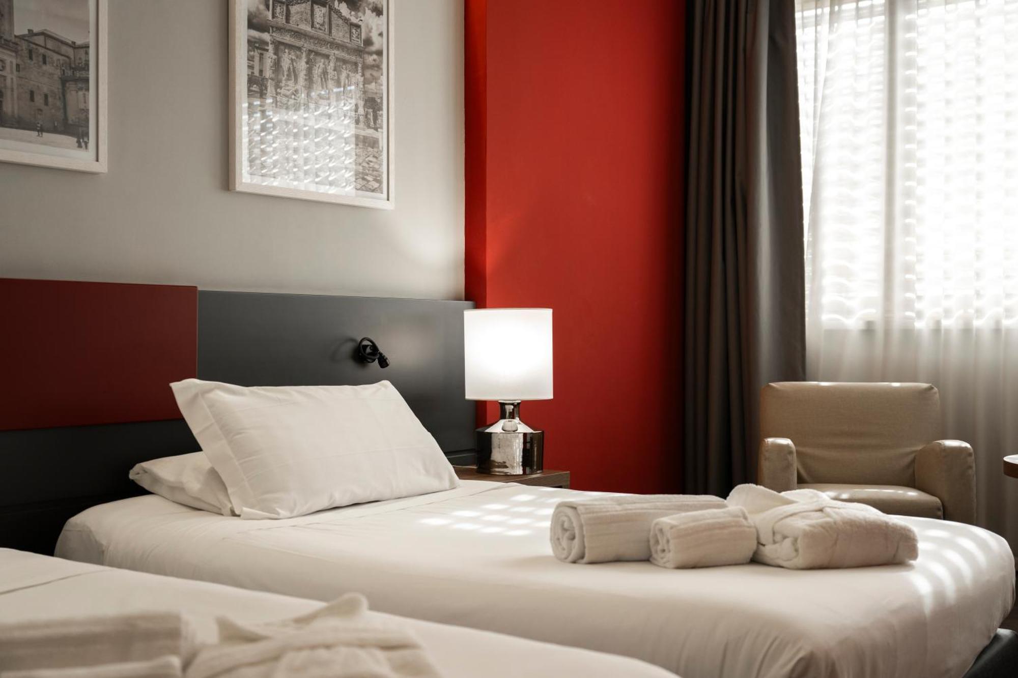 Mercure Hotel President Lecce Esterno foto
